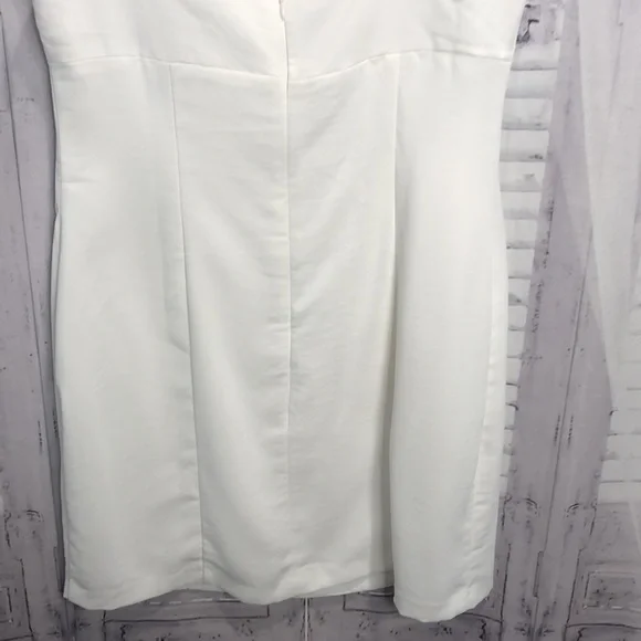 White mini dress - Picture 7 of 9